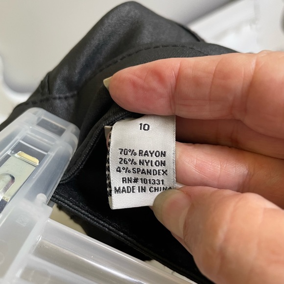 REFUGE BLACK FAUX LEATHER SKINNY PANTS ANKLE ZIPPERS POCKETS STRETCH - Picture 12 of 13